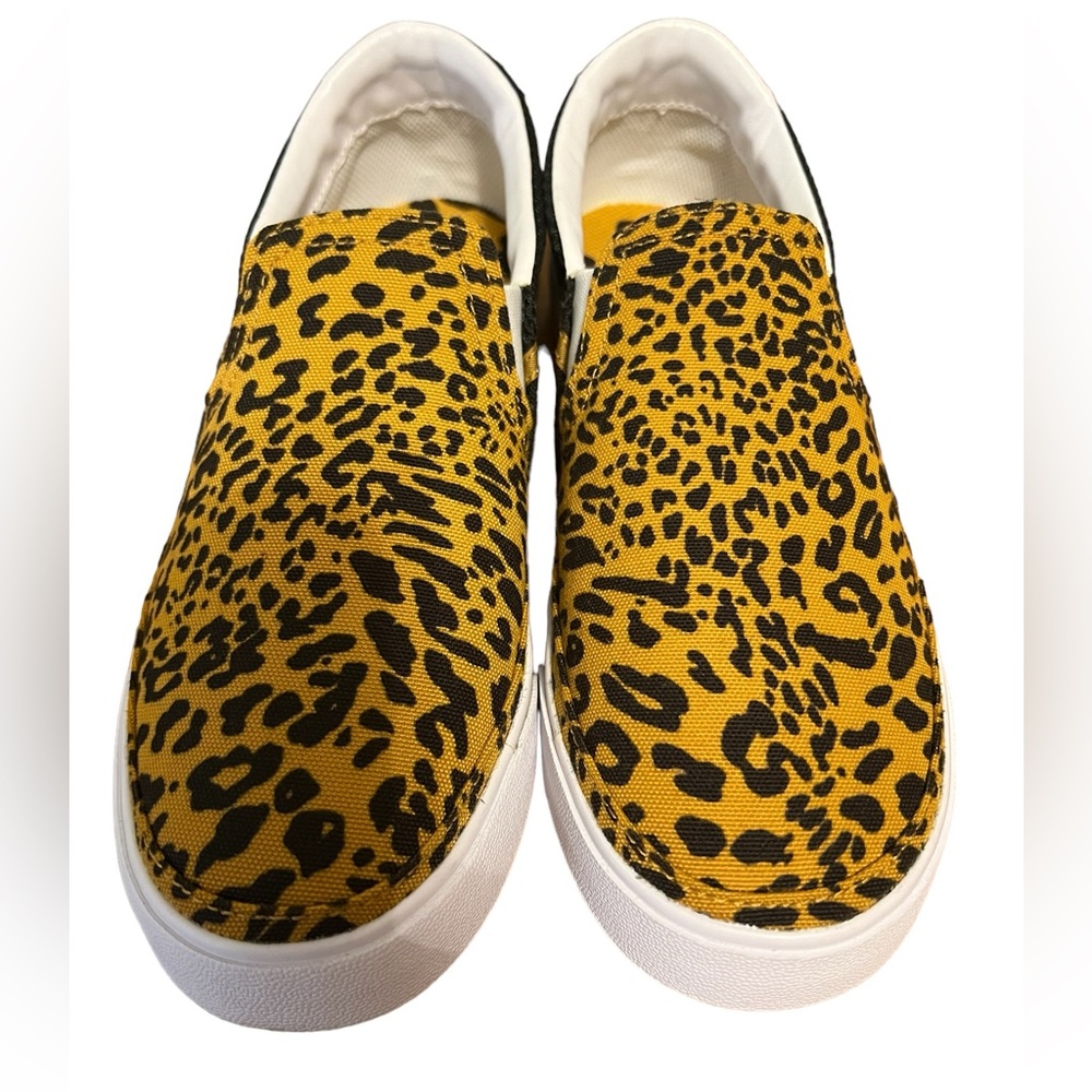 NEW without box Nike Court Legacy Slip On in Animal Print and Black